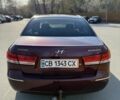 Красный Хендай Соната, объемом двигателя 2 л и пробегом 177 тыс. км за 5500 $, фото 5 на Automoto.ua