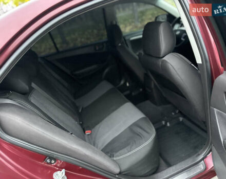 Красный Хендай Соната, объемом двигателя 2 л и пробегом 240 тыс. км за 5300 $, фото 35 на Automoto.ua
