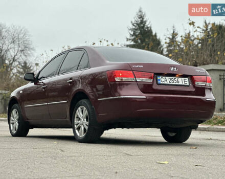 Красный Хендай Соната, объемом двигателя 2 л и пробегом 240 тыс. км за 5300 $, фото 28 на Automoto.ua