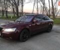 Красный Хендай Соната, объемом двигателя 2 л и пробегом 236 тыс. км за 5700 $, фото 2 на Automoto.ua
