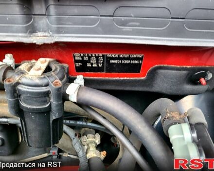 Червоний Хендай Соната, об'ємом двигуна 2.4 л та пробігом 207 тис. км за 10500 $, фото 7 на Automoto.ua