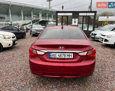Красный Хендай Соната, объемом двигателя 2.4 л и пробегом 252 тыс. км за 6700 $, фото 6 на Automoto.ua