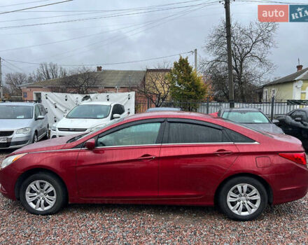 Красный Хендай Соната, объемом двигателя 2.4 л и пробегом 252 тыс. км за 6700 $, фото 3 на Automoto.ua