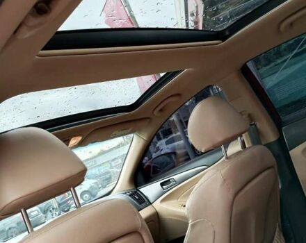 Червоний Хендай Соната, об'ємом двигуна 2.4 л та пробігом 165 тис. км за 9200 $, фото 2 на Automoto.ua