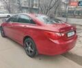 Красный Хендай Соната, объемом двигателя 2 л и пробегом 206 тыс. км за 8500 $, фото 6 на Automoto.ua