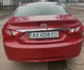 Красный Хендай Соната, объемом двигателя 2 л и пробегом 206 тыс. км за 8500 $, фото 3 на Automoto.ua