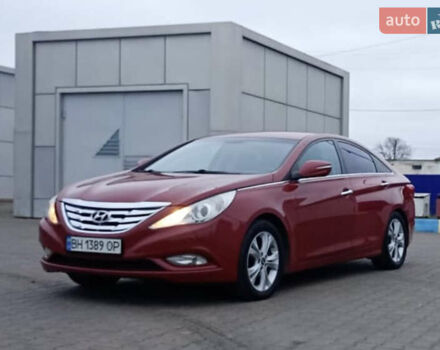 Красный Хендай Соната, объемом двигателя 2.4 л и пробегом 187 тыс. км за 8200 $, фото 4 на Automoto.ua