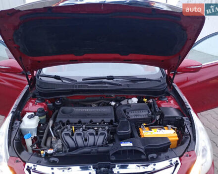 Красный Хендай Соната, объемом двигателя 2.4 л и пробегом 187 тыс. км за 8200 $, фото 17 на Automoto.ua