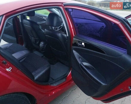Красный Хендай Соната, объемом двигателя 2.4 л и пробегом 187 тыс. км за 8200 $, фото 14 на Automoto.ua