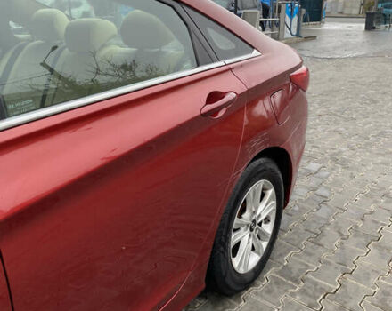 Красный Хендай Соната, объемом двигателя 2.36 л и пробегом 191 тыс. км за 7800 $, фото 10 на Automoto.ua