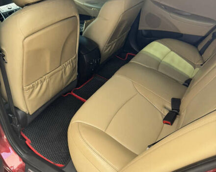 Красный Хендай Соната, объемом двигателя 2.36 л и пробегом 285 тыс. км за 10500 $, фото 7 на Automoto.ua