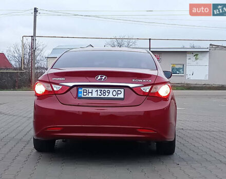 Красный Хендай Соната, объемом двигателя 2.4 л и пробегом 187 тыс. км за 8200 $, фото 7 на Automoto.ua
