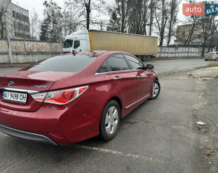 Красный Хендай Соната, объемом двигателя 2.4 л и пробегом 255 тыс. км за 9000 $, фото 1 на Automoto.ua