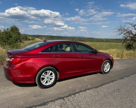 Красный Хендай Соната, объемом двигателя 2.4 л и пробегом 104 тыс. км за 9000 $, фото 2 на Automoto.ua