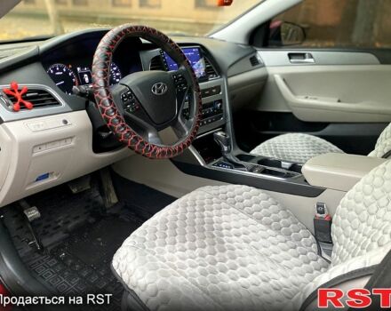 Червоний Хендай Соната, об'ємом двигуна 2.4 л та пробігом 240 тис. км за 9500 $, фото 7 на Automoto.ua