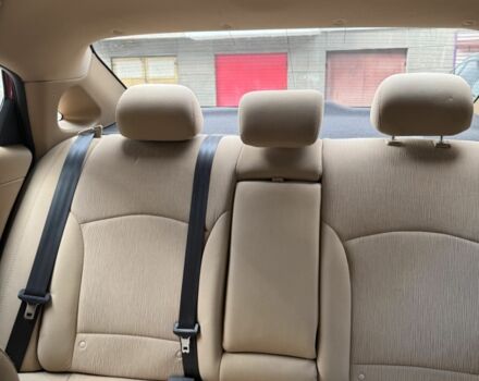 Красный Хендай Соната, объемом двигателя 2.4 л и пробегом 104 тыс. км за 9000 $, фото 7 на Automoto.ua