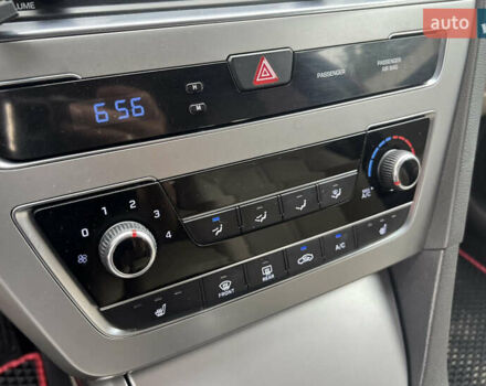 Червоний Хендай Соната, об'ємом двигуна 2.36 л та пробігом 210 тис. км за 9757 $, фото 10 на Automoto.ua