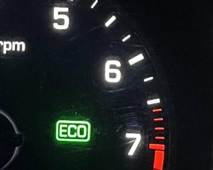 Червоний Хендай Соната, об'ємом двигуна 2.4 л та пробігом 85 тис. км за 11700 $, фото 9 на Automoto.ua