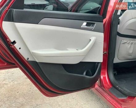 Червоний Хендай Соната, об'ємом двигуна 2.4 л та пробігом 150 тис. км за 9080 $, фото 16 на Automoto.ua