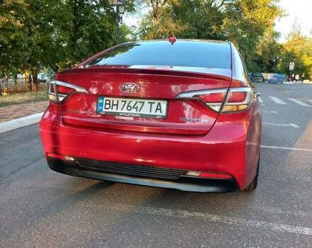 Красный Хендай Соната, объемом двигателя 2 л и пробегом 121 тыс. км за 14000 $, фото 3 на Automoto.ua