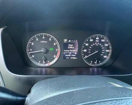 Красный Хендай Соната, объемом двигателя 2.4 л и пробегом 107 тыс. км за 9000 $, фото 15 на Automoto.ua