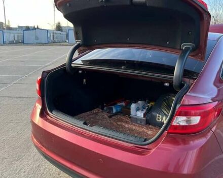 Червоний Хендай Соната, об'ємом двигуна 2.4 л та пробігом 218 тис. км за 9300 $, фото 29 на Automoto.ua