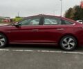 Красный Хендай Соната, объемом двигателя 2 л и пробегом 148 тыс. км за 13500 $, фото 3 на Automoto.ua