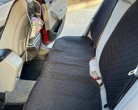 Червоний Хендай Соната, об'ємом двигуна 2.4 л та пробігом 218 тис. км за 9300 $, фото 23 на Automoto.ua