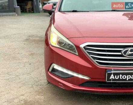 Червоний Хендай Соната, об'ємом двигуна 2.4 л та пробігом 150 тис. км за 9080 $, фото 9 на Automoto.ua