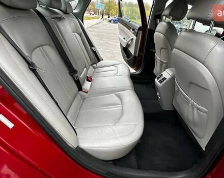 Красный Хендай Соната, объемом двигателя 2 л и пробегом 148 тыс. км за 13500 $, фото 9 на Automoto.ua