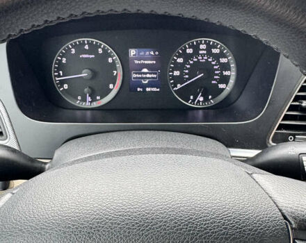 Червоний Хендай Соната, об'ємом двигуна 2.4 л та пробігом 170 тис. км за 9999 $, фото 27 на Automoto.ua