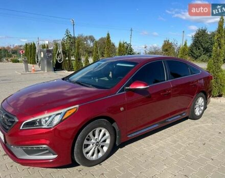Красный Хендай Соната, объемом двигателя 2.4 л и пробегом 170 тыс. км за 9000 $, фото 1 на Automoto.ua