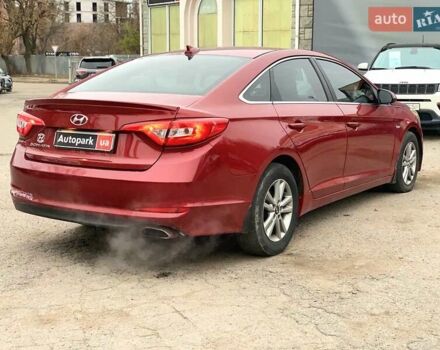 Червоний Хендай Соната, об'ємом двигуна 2.4 л та пробігом 150 тис. км за 9080 $, фото 4 на Automoto.ua