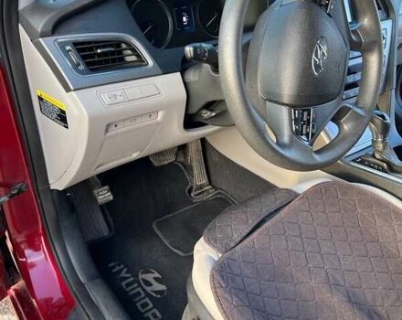 Червоний Хендай Соната, об'ємом двигуна 2.4 л та пробігом 218 тис. км за 9300 $, фото 28 на Automoto.ua