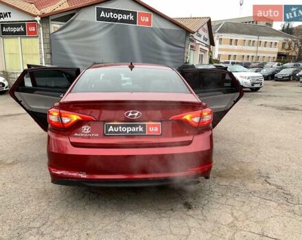 Червоний Хендай Соната, об'ємом двигуна 2.4 л та пробігом 150 тис. км за 9080 $, фото 15 на Automoto.ua