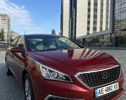 Красный Хендай Соната, объемом двигателя 2.36 л и пробегом 130 тыс. км за 10500 $, фото 4 на Automoto.ua