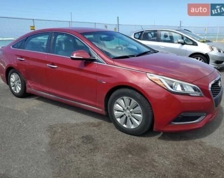 Хендай Соната 2015 в Львове на Automoto.ua Красный Хендай Соната, объемом двигателя 2 л и пробегом 140 тыс. км за 1600 $, фото 3 на Automoto.ua