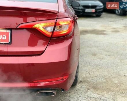 Червоний Хендай Соната, об'ємом двигуна 2.4 л та пробігом 150 тис. км за 9080 $, фото 11 на Automoto.ua