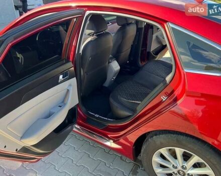 Красный Хендай Соната, объемом двигателя 2.4 л и пробегом 170 тыс. км за 9000 $, фото 7 на Automoto.ua