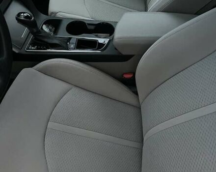 Червоний Хендай Соната, об'ємом двигуна 2.4 л та пробігом 85 тис. км за 11700 $, фото 3 на Automoto.ua