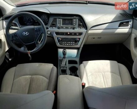 Хендай Соната 2015 в Львове на Automoto.ua Красный Хендай Соната, объемом двигателя 2 л и пробегом 140 тыс. км за 1600 $, фото 7 на Automoto.ua