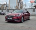 Красный Хендай Соната, объемом двигателя 2.36 л и пробегом 80 тыс. км за 12490 $, фото 1 на Automoto.ua