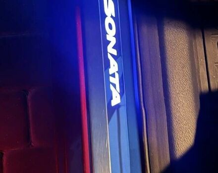 Червоний Хендай Соната, об'ємом двигуна 2.4 л та пробігом 85 тис. км за 11700 $, фото 12 на Automoto.ua