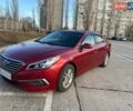 Червоний Хендай Соната, об'ємом двигуна 2.4 л та пробігом 218 тис. км за 9300 $, фото 1 на Automoto.ua