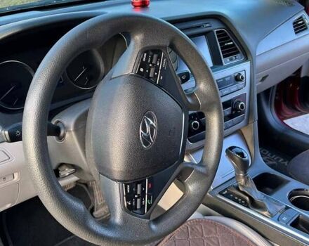 Червоний Хендай Соната, об'ємом двигуна 2.4 л та пробігом 218 тис. км за 9300 $, фото 25 на Automoto.ua