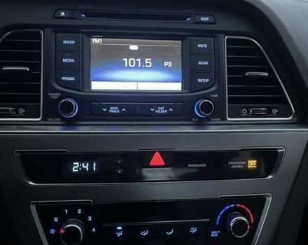 Красный Хендай Соната, объемом двигателя 2.4 л и пробегом 85 тыс. км за 11500 $, фото 7 на Automoto.ua