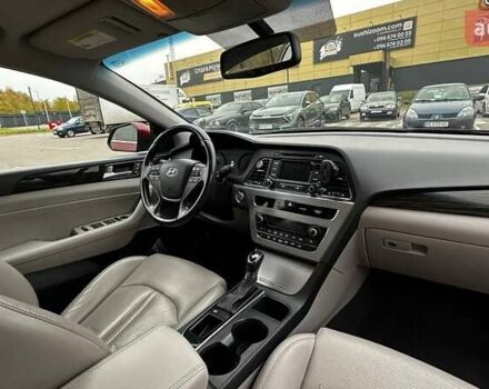 Красный Хендай Соната, объемом двигателя 2 л и пробегом 148 тыс. км за 13500 $, фото 12 на Automoto.ua