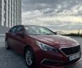 Красный Хендай Соната, объемом двигателя 2.36 л и пробегом 130 тыс. км за 10500 $, фото 1 на Automoto.ua