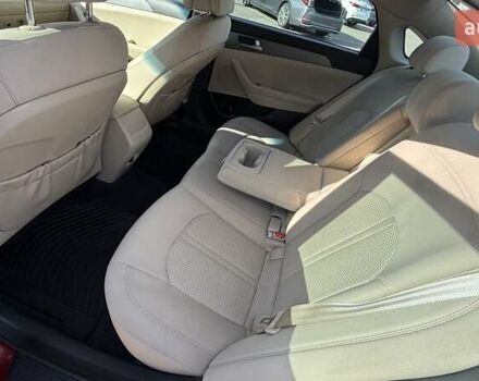 Красный Хендай Соната, объемом двигателя 2.36 л и пробегом 133 тыс. км за 9700 $, фото 9 на Automoto.ua