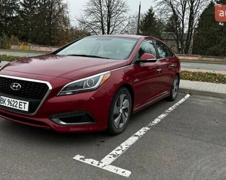 Красный Хендай Соната, объемом двигателя 2 л и пробегом 148 тыс. км за 13500 $, фото 2 на Automoto.ua